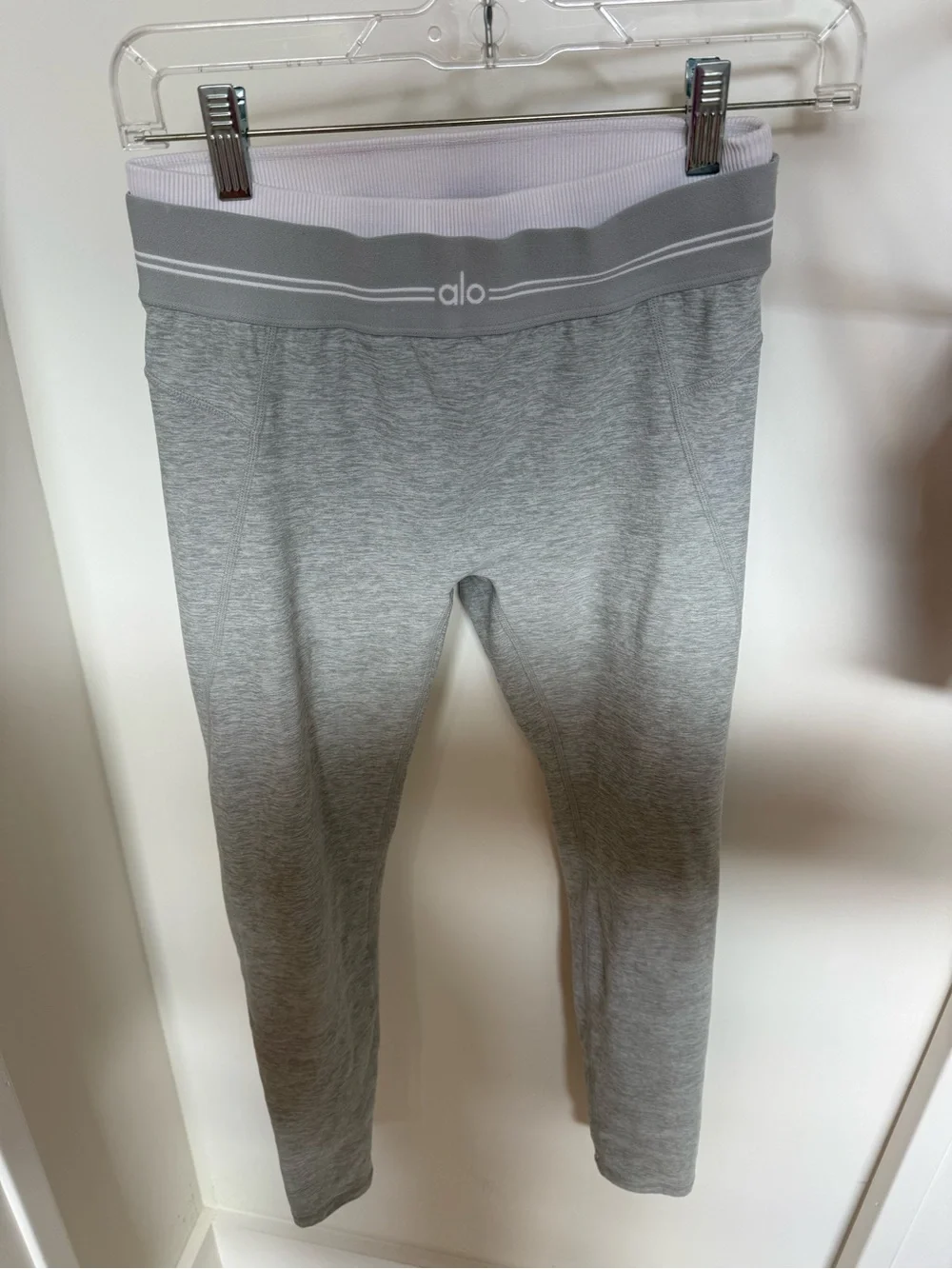 Like new Alo Yoga Alosoft Better Together Set